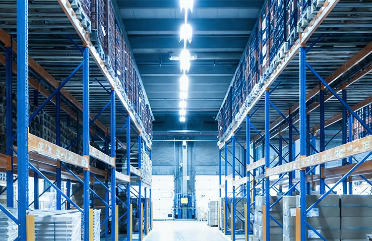 150W LED linear high bay light used to Warehouse Center in USA